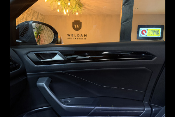Volkswagen T-Roc 2.0 TSI 4Motion R-Line DSG Garantie|Pano|Camera|ACC|Lane ASS|Afn. Trekhaak|Virtual|IQLight|Rijklaar
