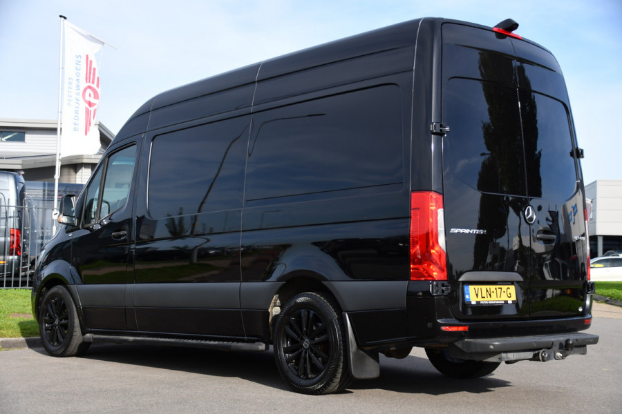 Mercedes-Benz Sprinter 317 1.9 CDI L2H2 Black Edition Camera, Cruise, Carplay, 3500kg, Clima, Sensoren, Automaat, Multimedia, Uniek!