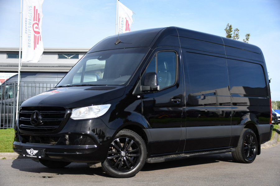 Mercedes-Benz Sprinter 317 1.9 CDI L2H2 Black Edition Camera, Cruise, Carplay, 3500kg, Clima, Sensoren, Automaat, Multimedia, Uniek!