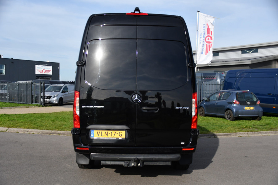 Mercedes-Benz Sprinter 317 1.9 CDI L2H2 Black Edition Camera, Cruise, Carplay, 3500kg, Clima, Sensoren, Automaat, Multimedia, Uniek!
