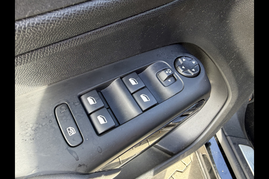 Citroën C5 Aircross BWJ 2022 | 1.2T 131PK Business | TREKHAAK | LEER/ALCANTARA | CAMERA A | STOELVERW | CARPLAY | PDC 2X |