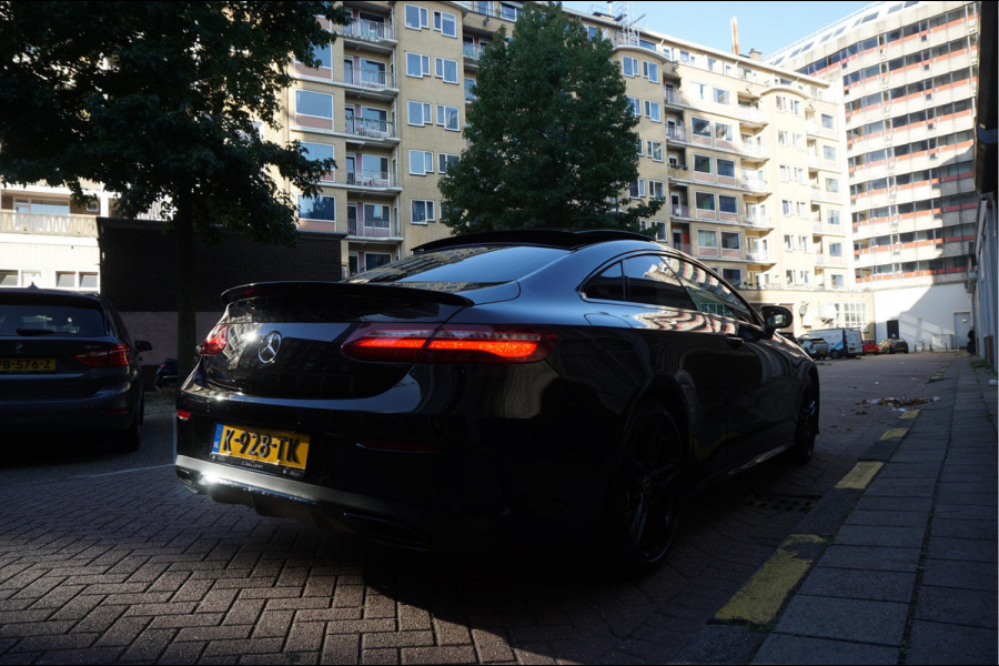 Mercedes-Benz E-Klasse Coupé 350 AMG Line | Black Optic | Pano | Sfeer | Leer | Adaptive + Lane | 360 | Aut9
