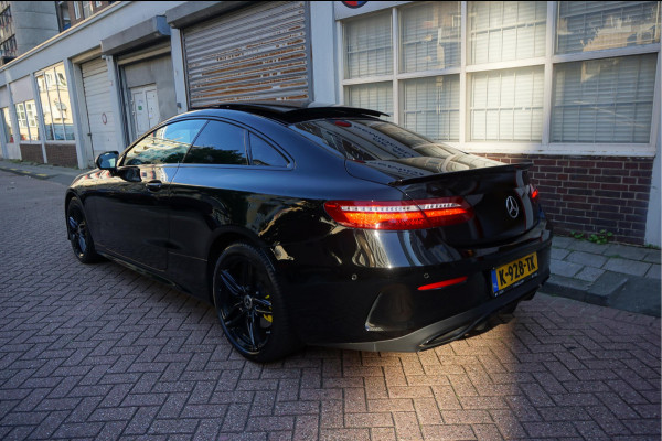Mercedes-Benz E-Klasse Coupé 350 AMG Line | Black Optic | Pano | Sfeer | Leer | Adaptive + Lane | 360 | Aut9