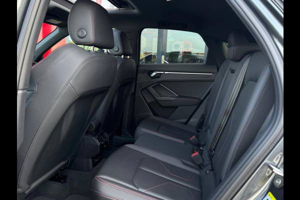 Audi Q3 Sportback 35 TFSI 3 X S-Line Uniek Vol | Panorama | Camera Parksens | Leder Red Stitch | Stoelverwarming| Keyless |Carplay