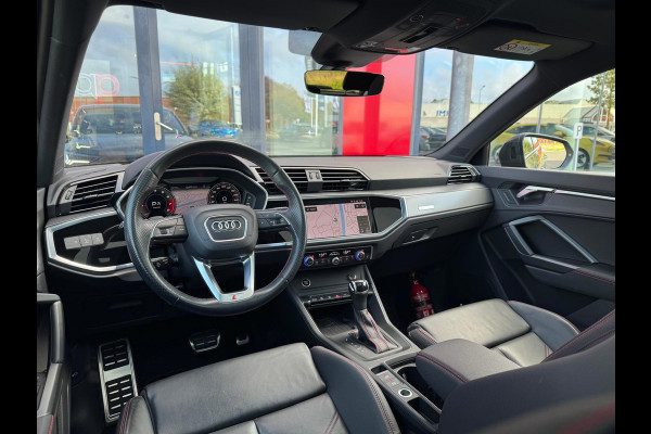 Audi Q3 Sportback 35 TFSI 3 X S-Line Uniek Vol | Panorama | Camera Parksens | Leder Red Stitch | Stoelverwarming| Keyless |Carplay