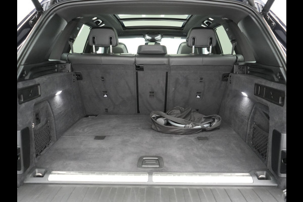 BMW X5 xDrive50e High Executive PHEV 490pk Dealer O.H. | Panodak Sky Lounge | M Sport | Luchtvering | Head Up | 360 Camera | Harman / Kardon | Nappa Lederen Comfortstoelen Memory & Verwarmd | Carbon Schwarz | Apple Carplay | Keyless | Blis | 22"L Plug In Hybrid |