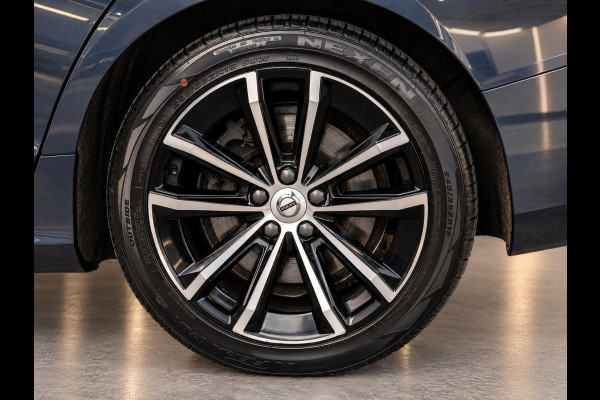 Volvo V60 2.0 T6 Plug-in hybrid AWD Ultimate Bright