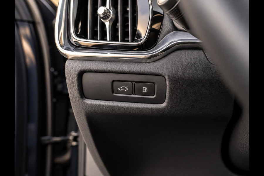 Volvo V60 2.0 T6 Plug-in hybrid AWD Ultimate Bright