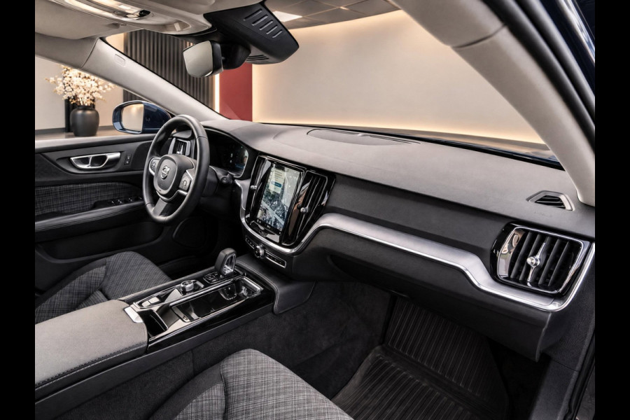 Volvo V60 2.0 T6 Plug-in hybrid AWD Ultimate Bright