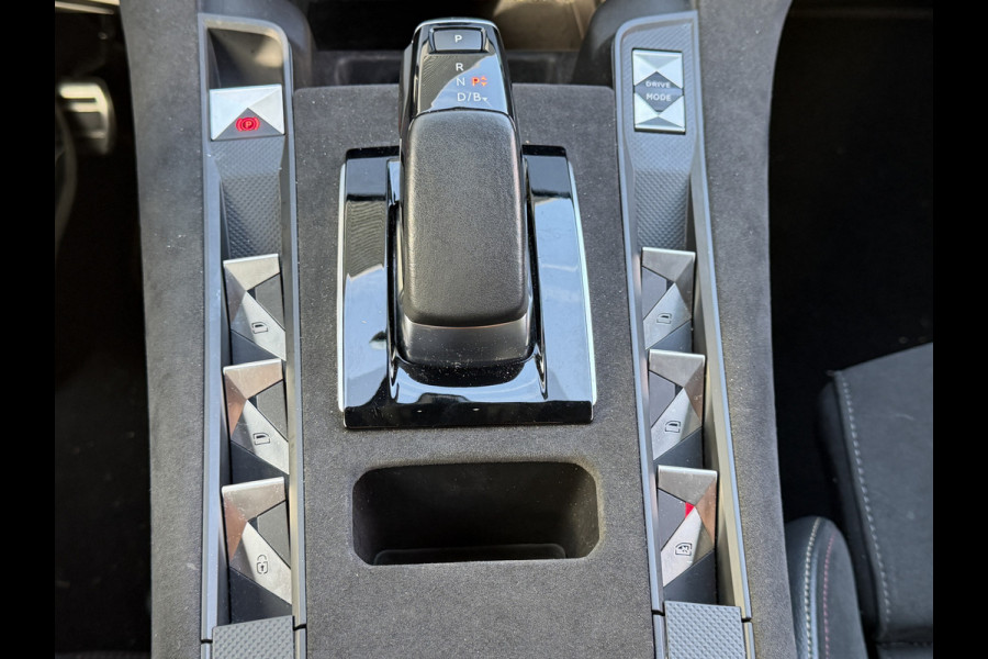 DS 7 Crossback BWJ 2022 | E-Tense 181PK Performance Line | TREKHAAK | ALCANTARA | SPORTSTOELEN | CLIMA | NAVI | PRIVACY GLASS | CARPLAY | CAMERA A | CRUISE |