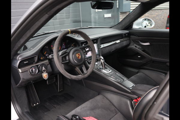 Porsche 911 4.0 GT3 RS Weissach | Export Prijs | Approved | Neuslift | Carbon kuipstoelen | Matrix | Bose | Sportchrono