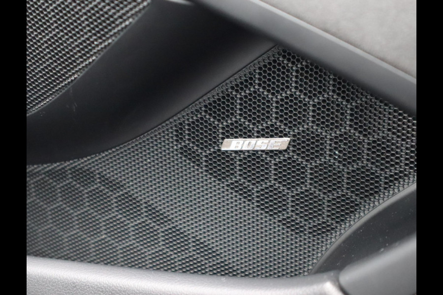 Porsche 911 4.0 GT3 RS Weissach | Export Prijs | Approved | Neuslift | Carbon kuipstoelen | Matrix | Bose | Sportchrono