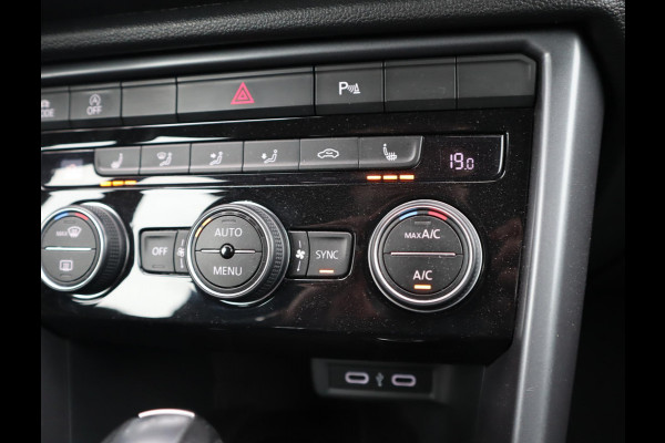 Volkswagen T-Roc Cabrio 1.5 TSI R-Line | R sportstoelen | Stoelverwarming | Automaat