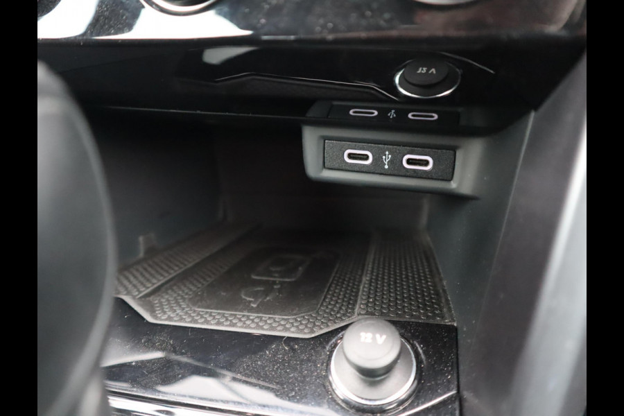 Volkswagen T-Roc Cabrio 1.5 TSI R-Line | R sportstoelen | Stoelverwarming | Automaat