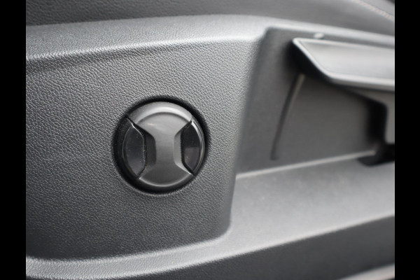 Volkswagen T-Roc Cabrio 1.5 TSI R-Line | R sportstoelen | Stoelverwarming | Automaat
