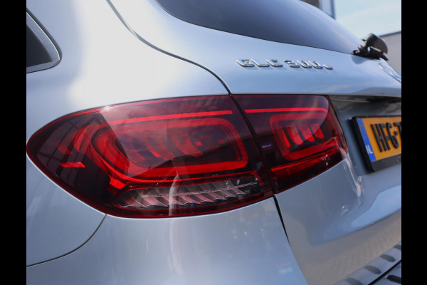 Mercedes-Benz GLC 300e 4MATIC AMG Line | Pano | Trekhaak | Burmester | ACC | Apple Carplay/Android Auto
