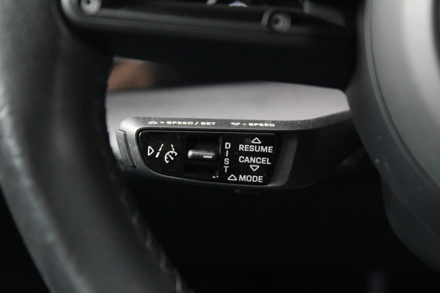 Porsche Taycan Sport Turismo Turbo 93 kWh | Passenger Displ. | Sportchrono | Pano | SOH 91%