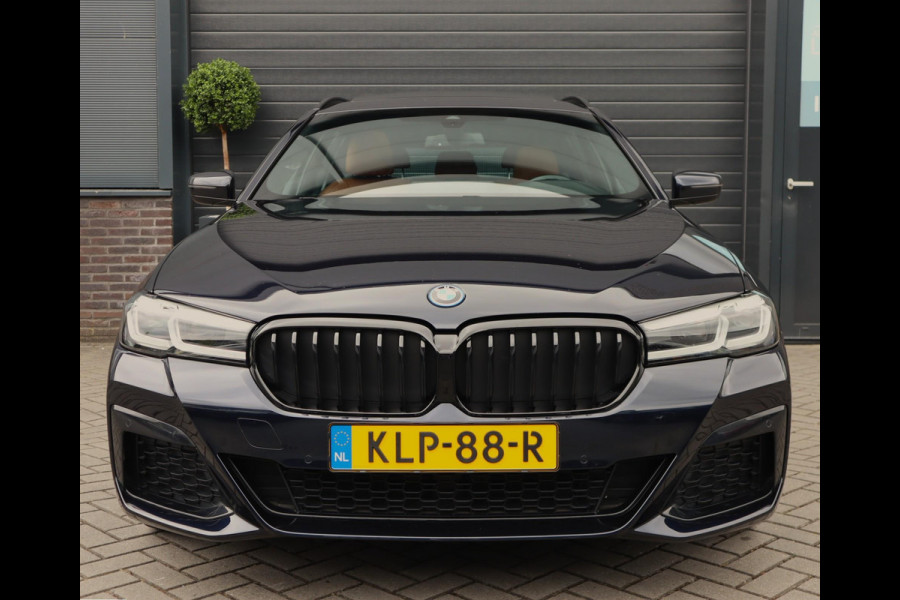 BMW 5 Serie Touring 530e M Sport | Pano | Leer | Stoelverwarming | 19 Inch