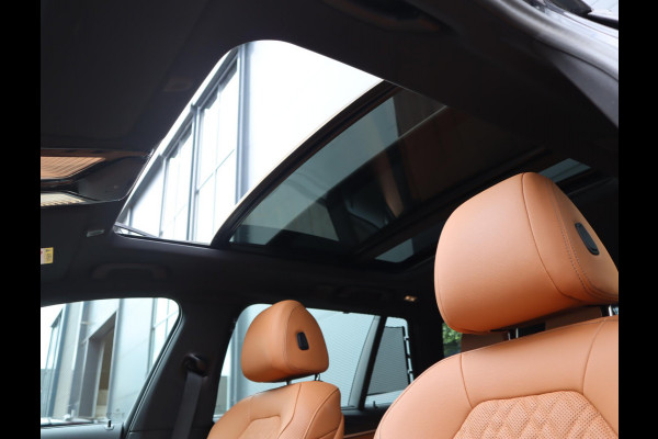 BMW 5 Serie Touring 530e M Sport | Pano | Leer | Stoelverwarming | 19 Inch