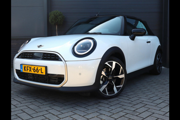 MINI Cabrio 2.0 Cooper C Favoured | HUD | Camera | Carplay | Leer | Stoel en Stuurverwarming | 18 Inch