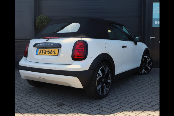 MINI Cabrio 2.0 Cooper C Favoured | HUD | Camera | Carplay | Leer | Stoel en Stuurverwarming | 18 Inch