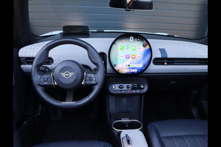 MINI Cabrio 2.0 Cooper C Favoured | HUD | Camera | Carplay | Leer | Stoel en Stuurverwarming | 18 Inch