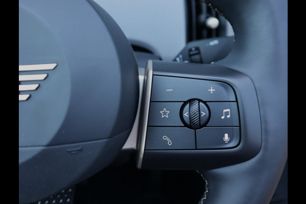 MINI Cabrio 2.0 Cooper C Favoured | HUD | Camera | Carplay | Leer | Stoel en Stuurverwarming | 18 Inch