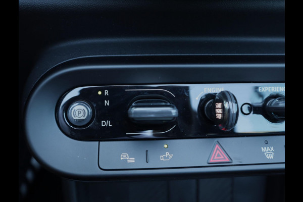 MINI Cabrio 2.0 Cooper C Favoured | HUD | Camera | Carplay | Leer | Stoel en Stuurverwarming | 18 Inch