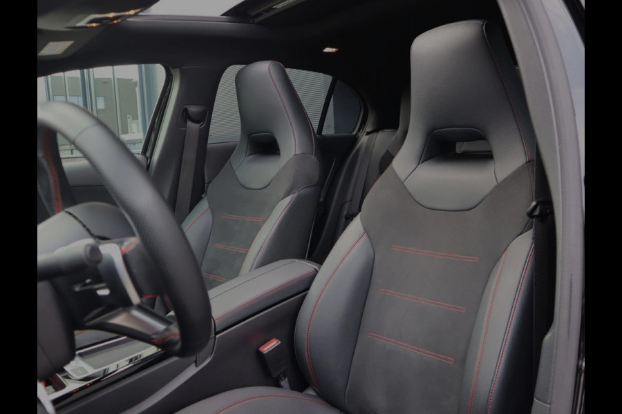 Mercedes-Benz A-Klasse 250 e Star Edition AMG Line | Pano | ACC | 19 Inch | Stoelverwarming