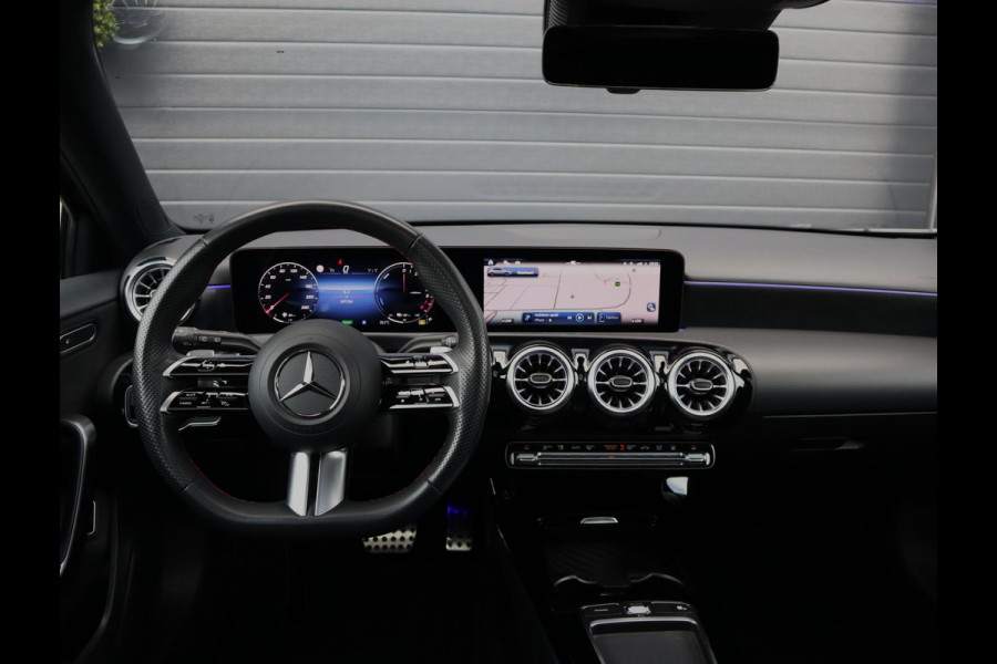 Mercedes-Benz A-Klasse 250 e Star Edition AMG Line | Pano | ACC | 19 Inch | Stoelverwarming
