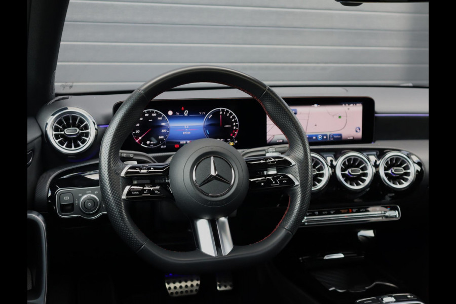 Mercedes-Benz A-Klasse 250 e Star Edition AMG Line | Pano | ACC | 19 Inch | Stoelverwarming