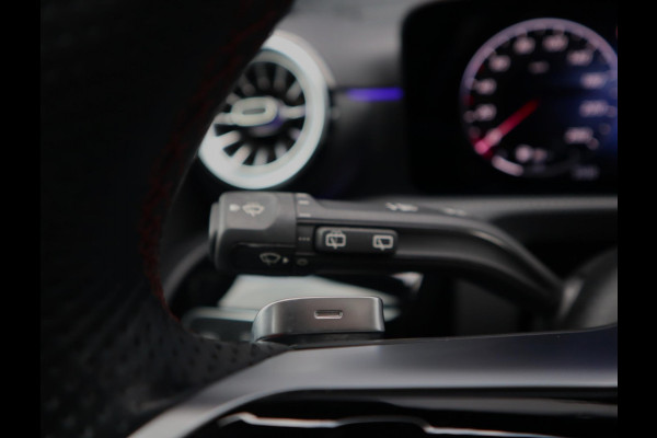 Mercedes-Benz A-Klasse 250 e Star Edition AMG Line | Pano | ACC | 19 Inch | Stoelverwarming