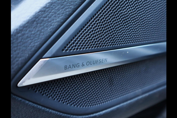 Audi A8 55 TFSI quattro Lang | Chauffeur Pakket | Massage stoelen voor en achter | B&O | Pano | Stoel ventilatie voor en achter