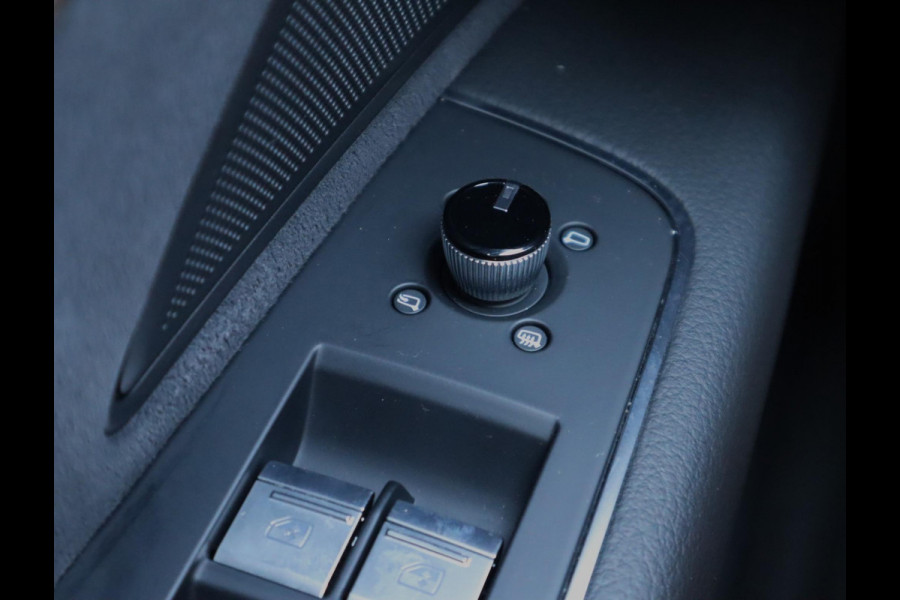 Audi A8 55 TFSI quattro Lang | Chauffeur Pakket | Massage stoelen voor en achter | B&O | Pano | Stoel ventilatie voor en achter