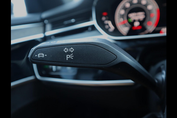 Audi A8 55 TFSI quattro Lang | Chauffeur Pakket | Massage stoelen voor en achter | B&O | Pano | Stoel ventilatie voor en achter