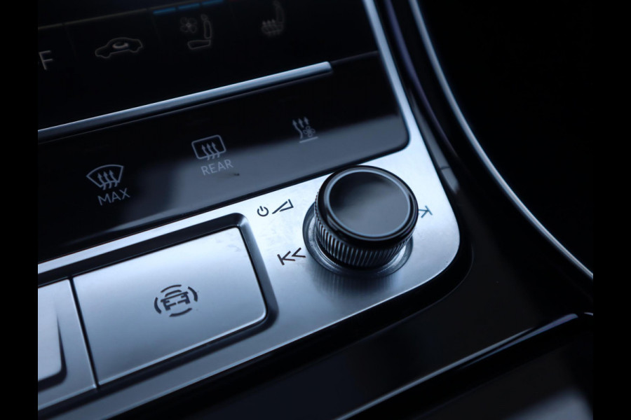 Audi A8 55 TFSI quattro Lang | Chauffeur Pakket | Massage stoelen voor en achter | B&O | Pano | Stoel ventilatie voor en achter