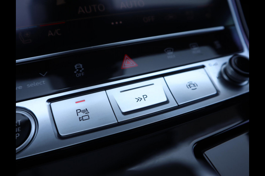 Audi A8 55 TFSI quattro Lang | Chauffeur Pakket | Massage stoelen voor en achter | B&O | Pano | Stoel ventilatie voor en achter