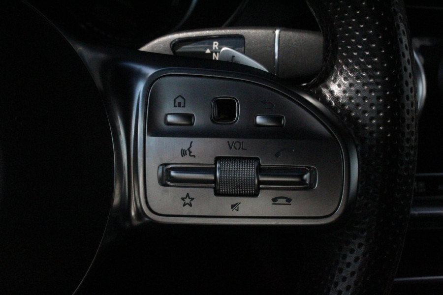 Mercedes-Benz C-Klasse Cabrio 200 AMG Line | ACC DISTRONIC | Nek verwarming | Premium Plus Pack