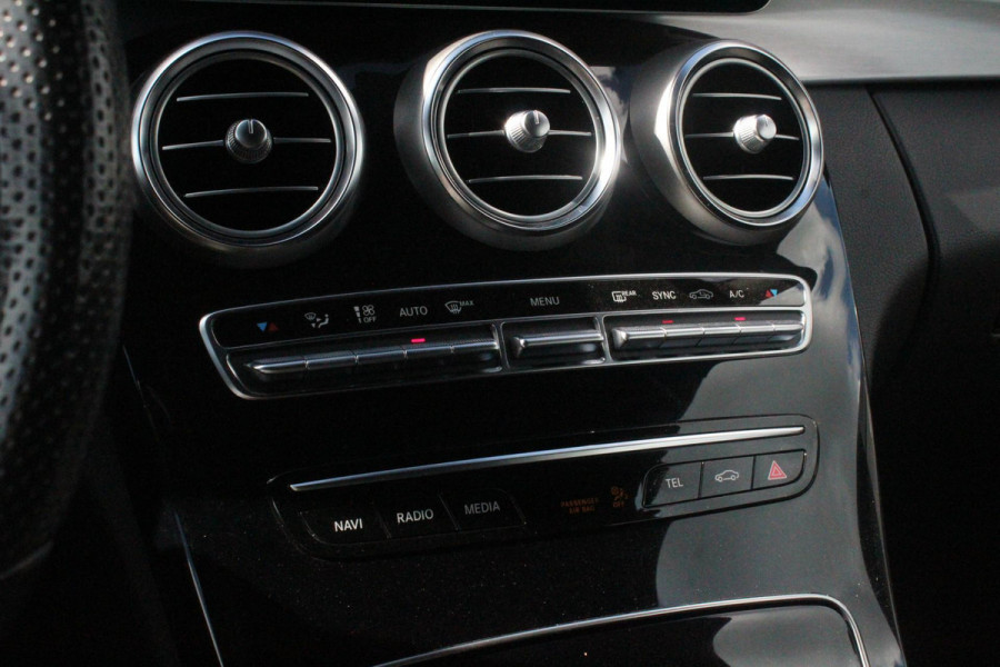Mercedes-Benz C-Klasse Cabrio 200 AMG Line | ACC DISTRONIC | Nek verwarming | Premium Plus Pack