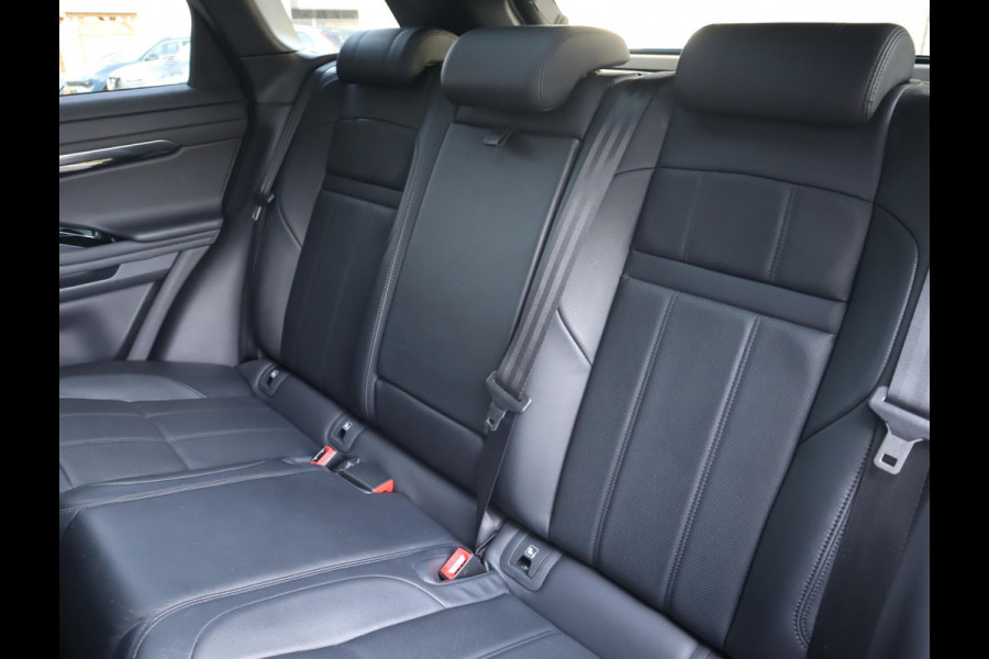 Land Rover Range Rover Evoque 1.5 P300e AWD R-Dynamic SE | Pano | 360 camera | Adaptieve Cruise Control | Stoel en stuurverwarming