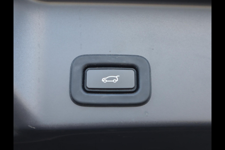 Land Rover Range Rover Evoque 1.5 P300e AWD R-Dynamic SE | Pano | 360 camera | Adaptieve Cruise Control | Stoel en stuurverwarming