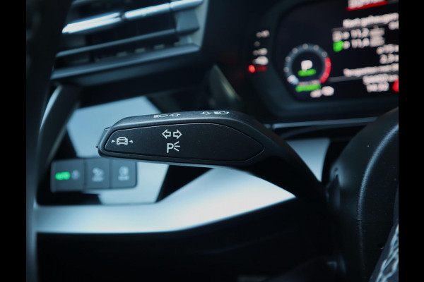 Audi A3 Sportback 45 TFSI e S edition Competition | Pano | ACC | Stoelverwarming
