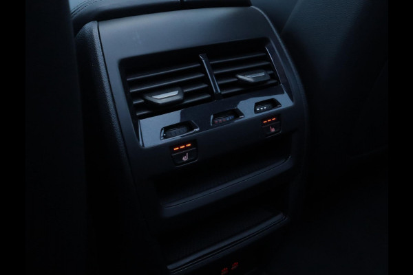 BMW X5 xDrive50e M Sport | Panoramadak | Comfortstoelen | H+K | Lazer | ACC | Stuurverwarming | 360