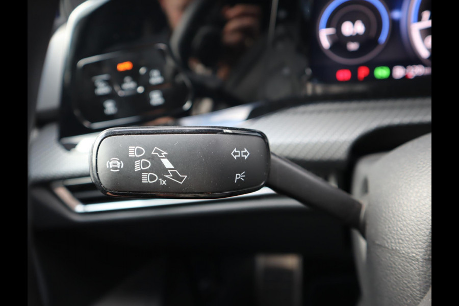 Volkswagen Golf 2.0 TSI R 4Motion | Akra | Leer |  Pano | R sportstoelen | Memory Seats |  Stoel verwarming en ventilatie