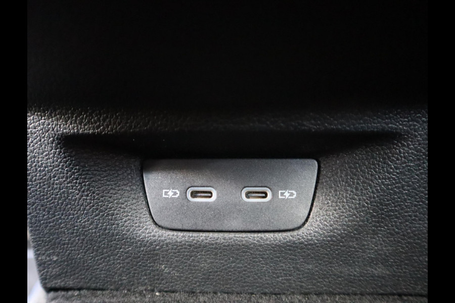 Volkswagen Golf 2.0 TSI R 4Motion | Akra | Leer |  Pano | R sportstoelen | Memory Seats |  Stoel verwarming en ventilatie