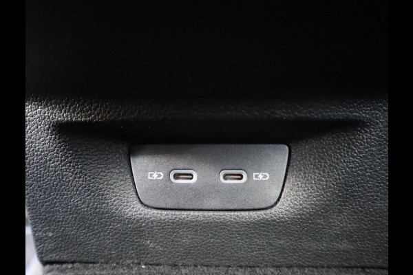 Volkswagen Golf 2.0 TSI R 4Motion | Akra | Leer |  Pano | R sportstoelen | Memory Seats |  Stoel verwarming en ventilatie
