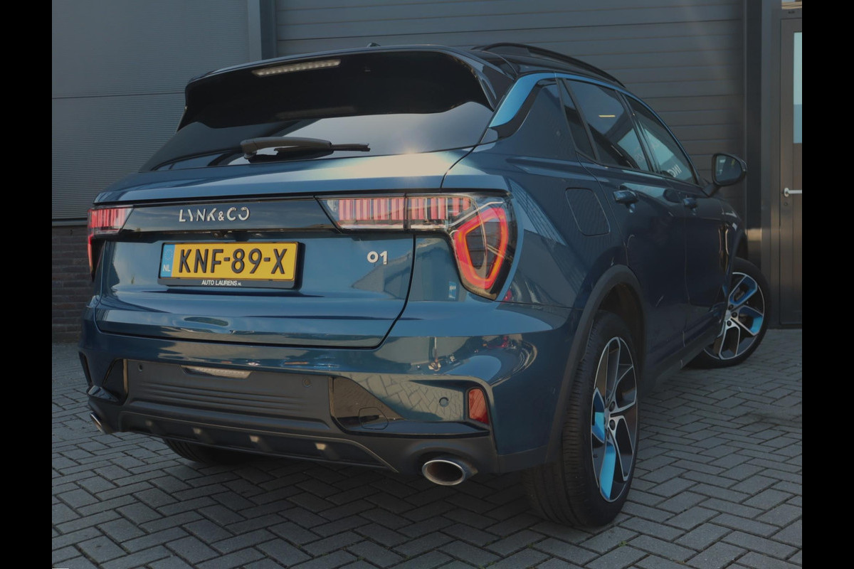 Lynk & Co 01 1.5 | Pano | Memory | Carplay