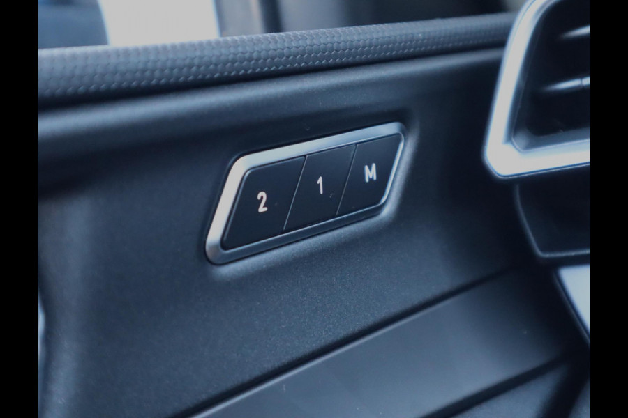 Lynk & Co 01 1.5 | Pano | Memory | Carplay
