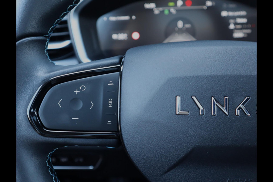 Lynk & Co 01 1.5 | Pano | Memory | Carplay