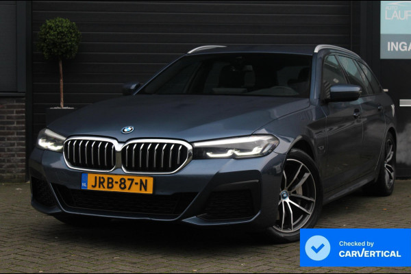 BMW 5 Serie Touring 530e M-Sport | Stuur en Stoelverwarming | Sfeerverlichting